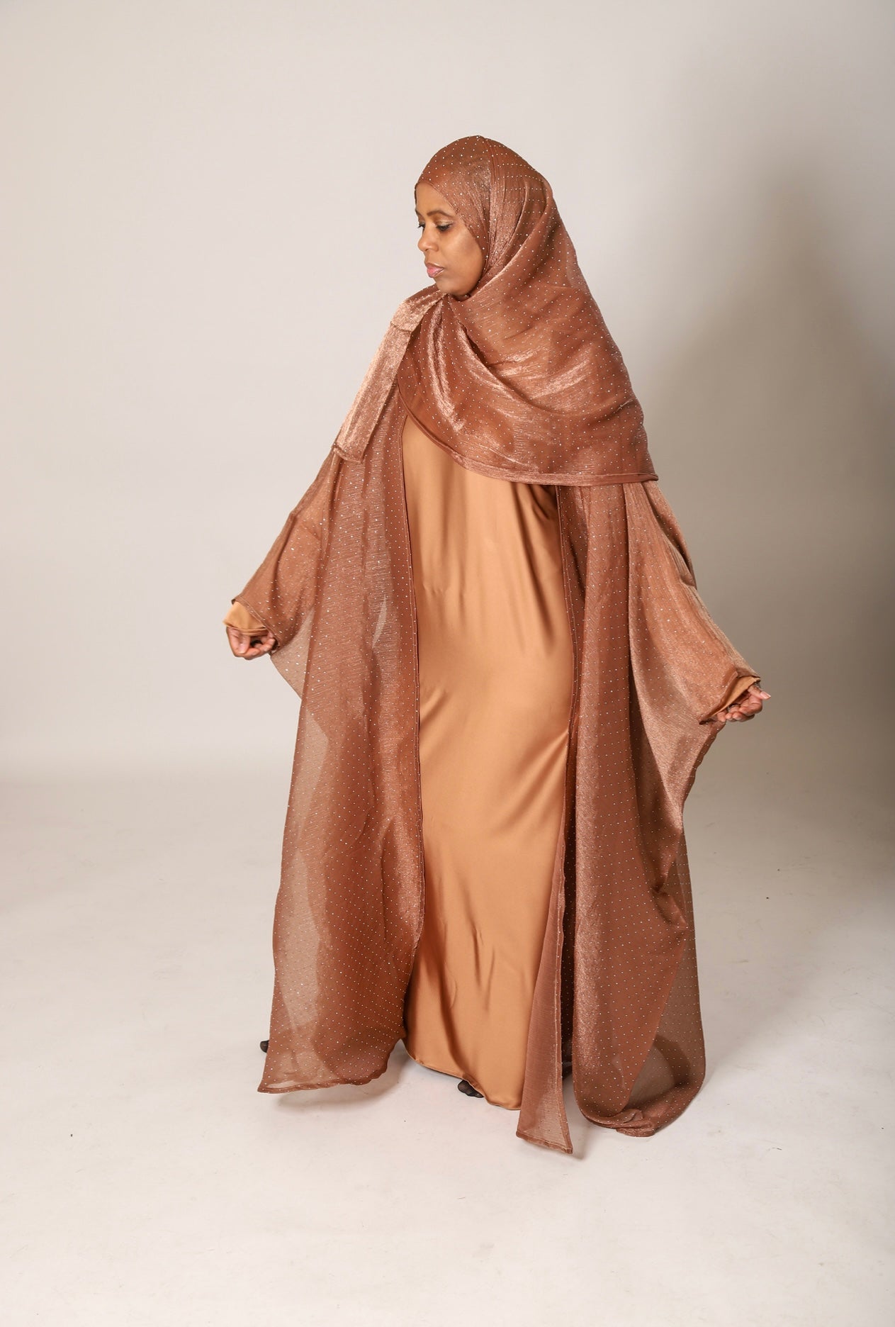 Asmaa Emirati Bisht Abayah