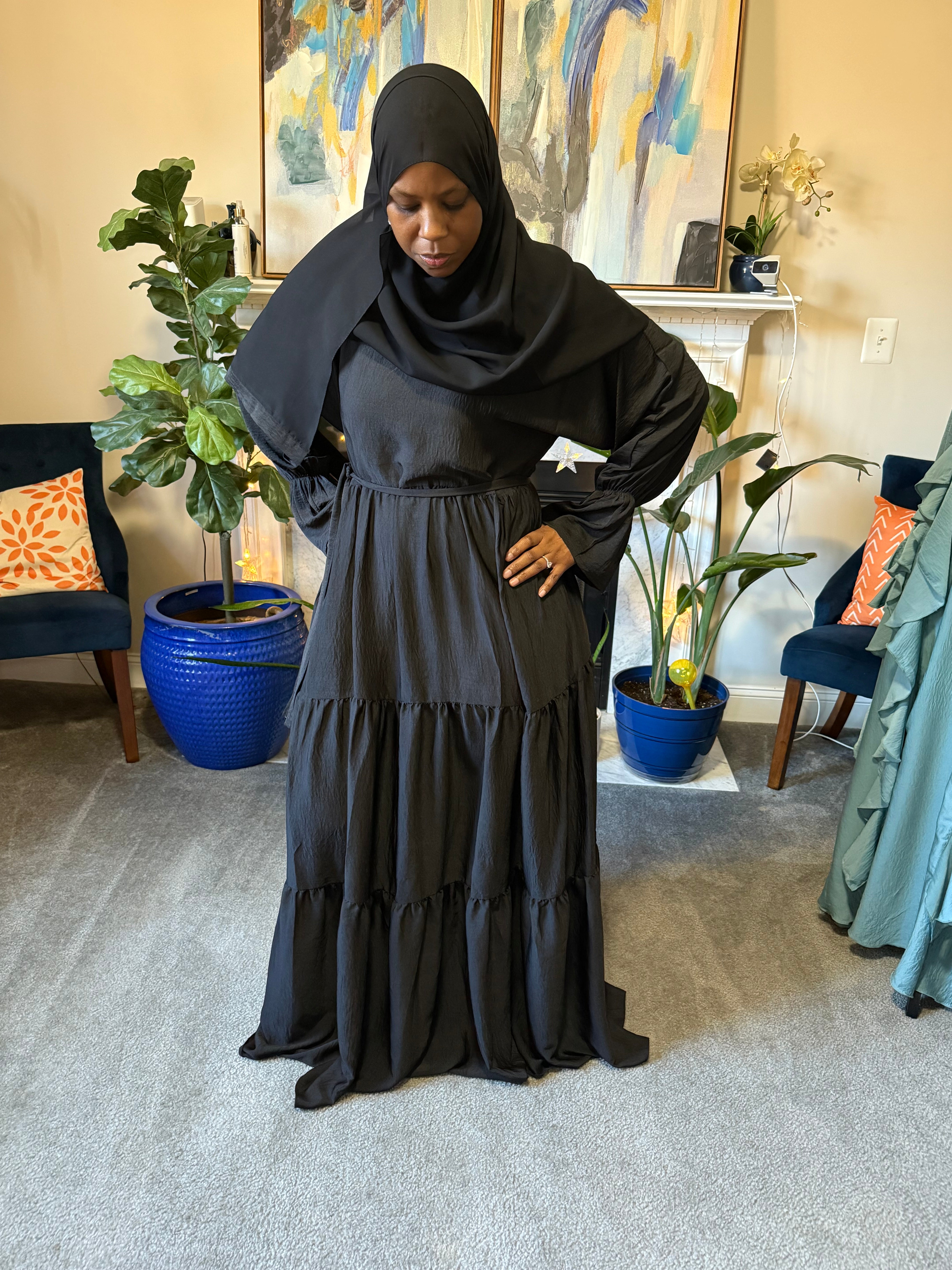 Nura Abayah (Black)