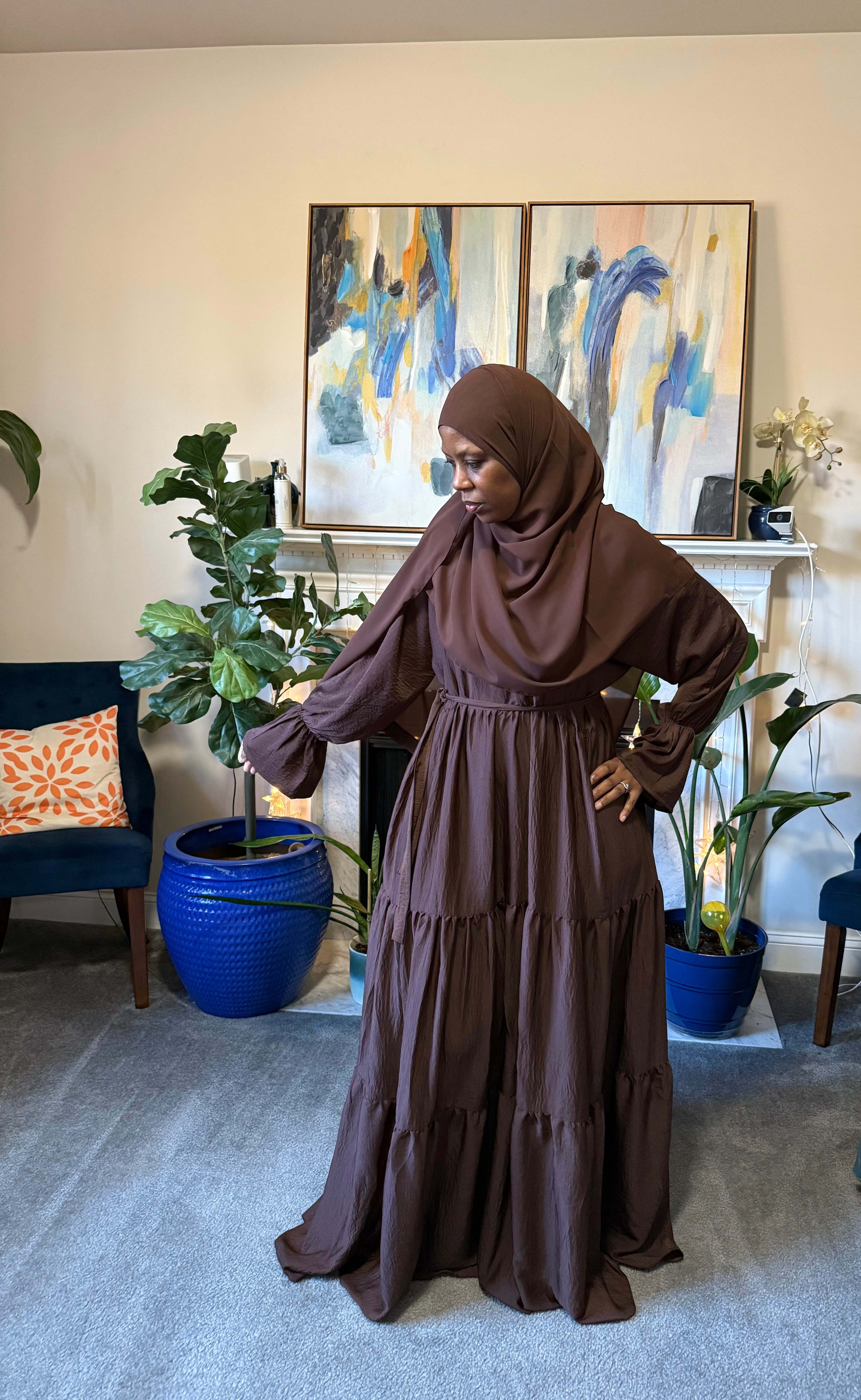Nura Abayah (Brown)