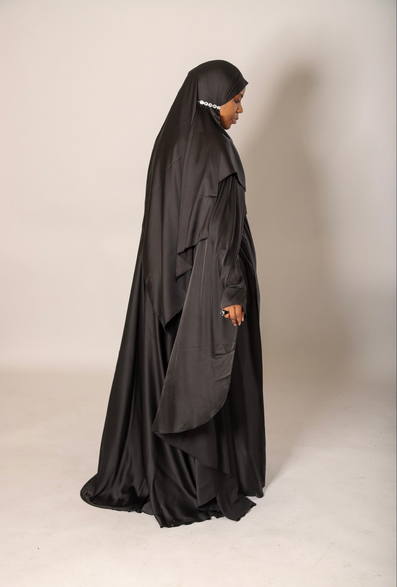 Saminah Satin Abayah & Cape