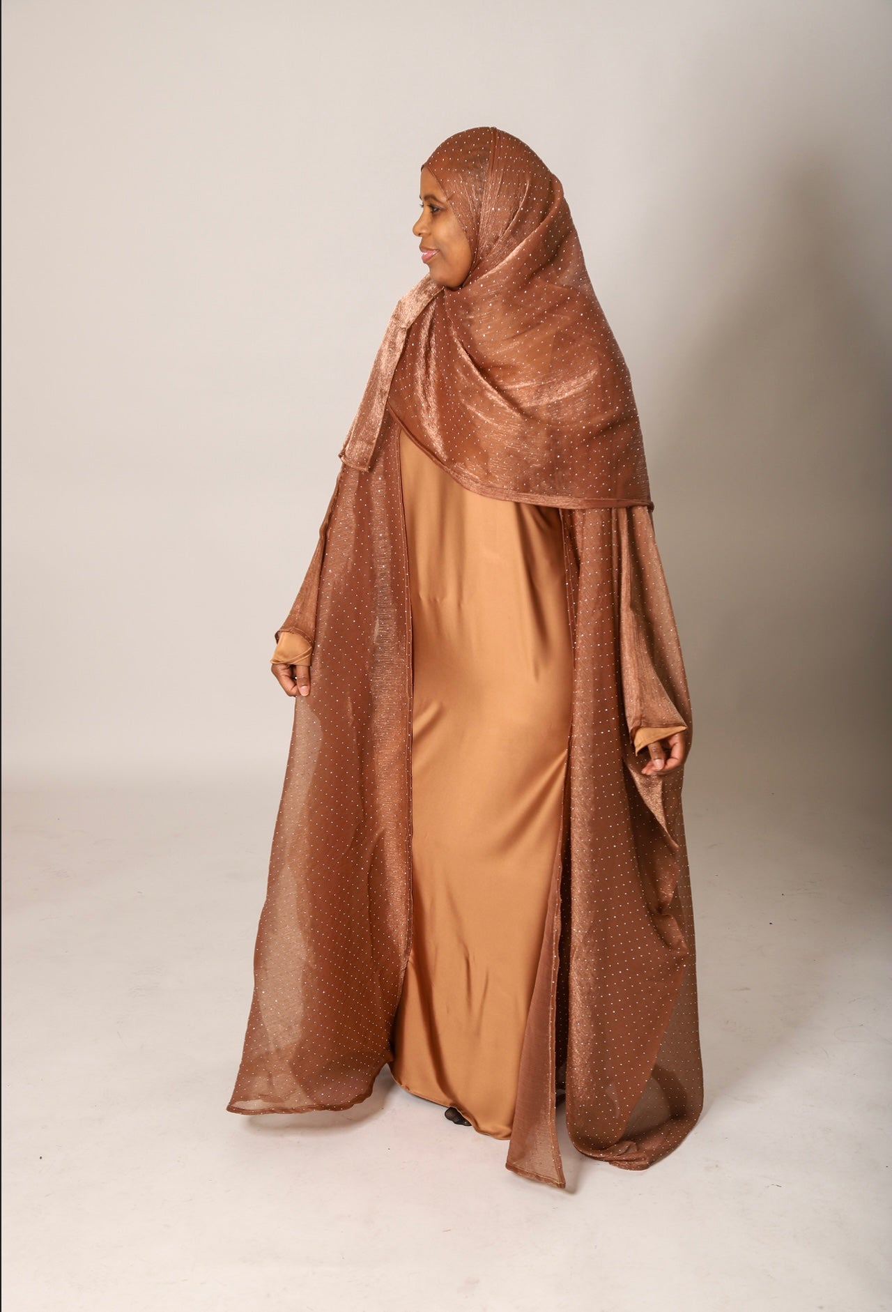 Asmaa Emirati Bisht Abayah